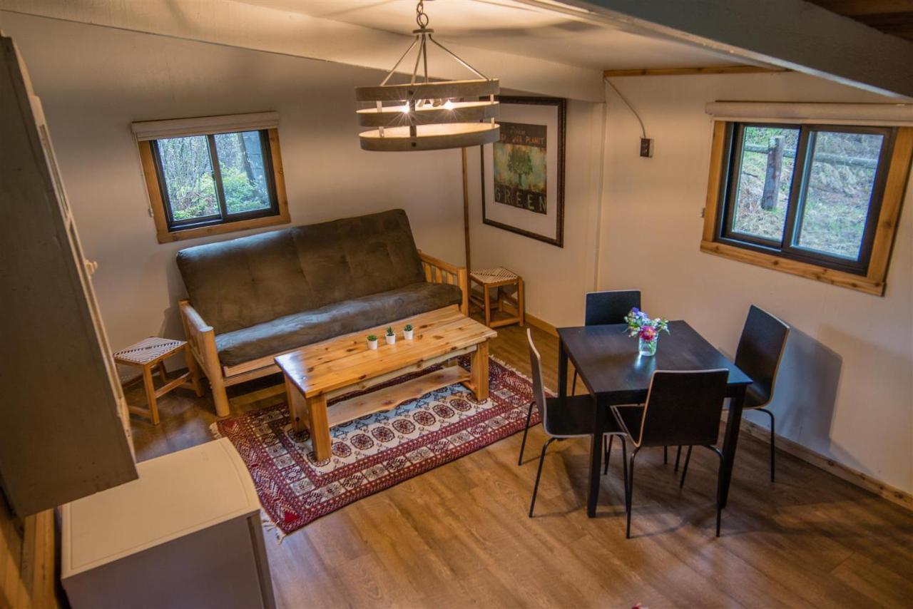 Chute Lake Lodge Naramata Extérieur photo